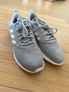 Adidas Women’s 7.5 QT Racer 2.0 Grey & White Running Training Shoes